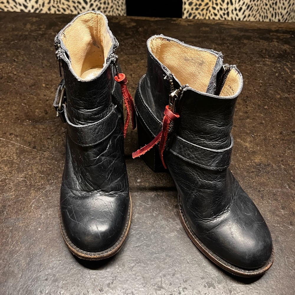 Free Bird Black Booties with Buckles & Red Leather Tassels, 8 - Picture 2 of 11